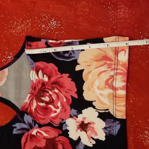 *NEW* CUTE BOOTY LOUNGE FLOWER PRINT Razorback top/bra (med) NWOT - Picture 5 of 7